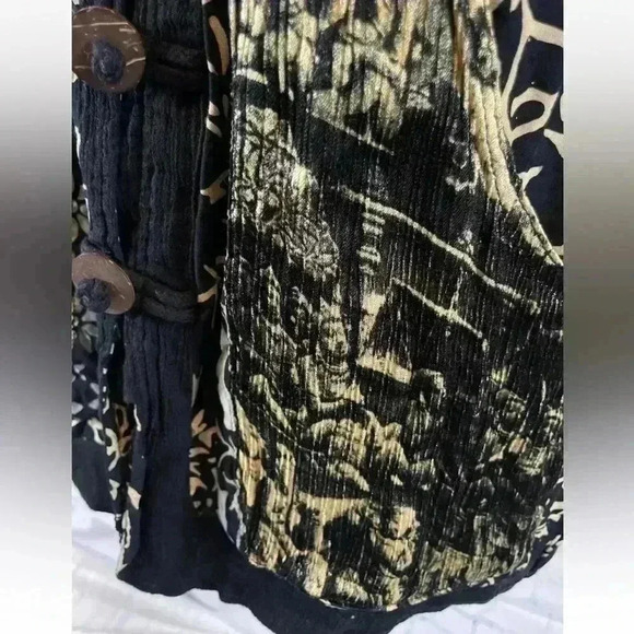 Orchid Lane Best Boho Buddha Hipster Vest Woman’s Size S/M Black Gold buttons - Picture 3 of 15
